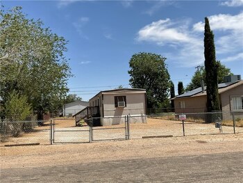 Thumbnail of mobile home