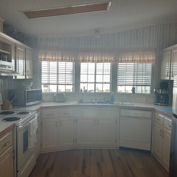 Strawberry Ridge Village