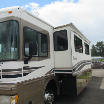 Thumbnail of RV