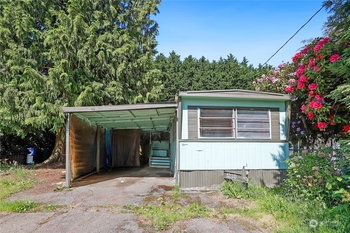 Thumbnail of mobile home
