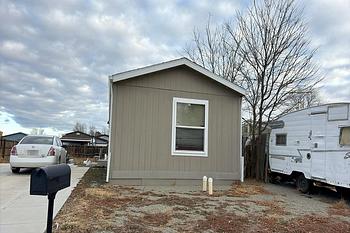 Thumbnail of mobile home