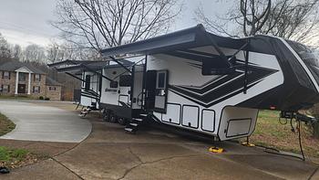 Thumbnail of RV