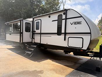 Thumbnail of RV