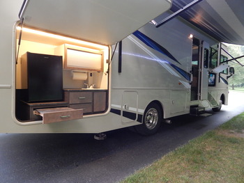 Thumbnail of RV