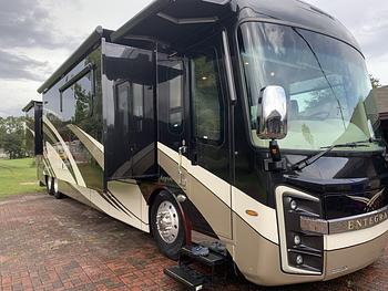 Thumbnail of RV