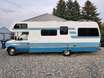 Thumbnail of RV