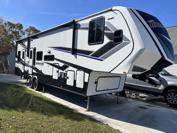 Thumbnail of RV
