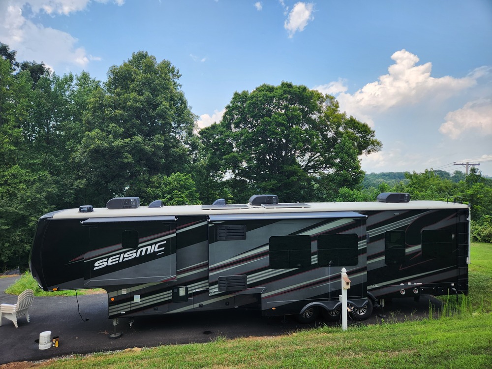 Photo of Rv