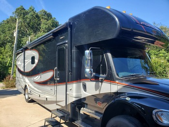 Thumbnail of RV