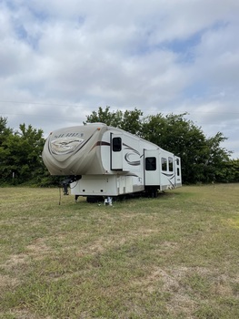 Thumbnail of RV