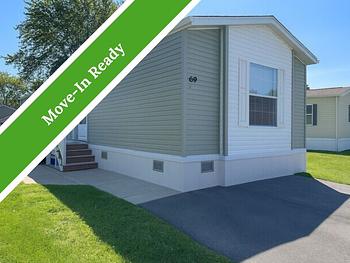 Thumbnail of mobile home
