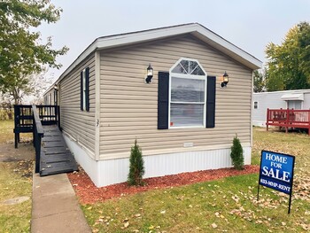 Photo of For Sale: 3-bedroom, 2-bathroom |  Mediapolis 37