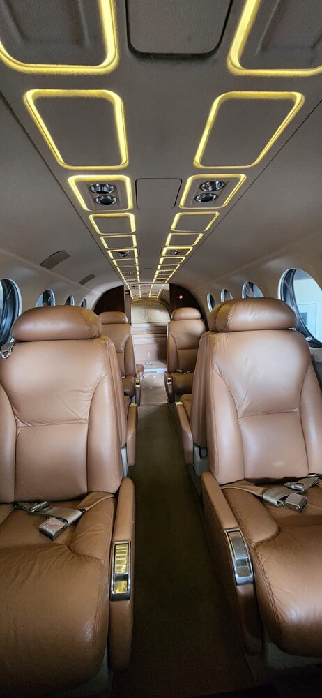 KA 350-429 cabin aft.jpg