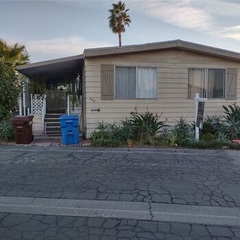 Thumbnail of mobile home