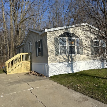 Thumbnail of mobile home