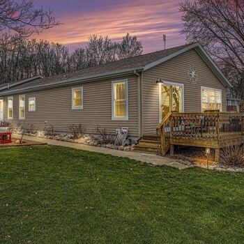 Thumbnail of mobile home
