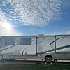 RV for Sale: 2005 KOUNTRY STAR 3742