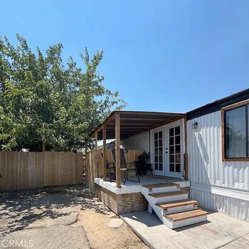 Thumbnail of mobile home