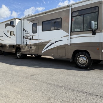 Thumbnail of RV