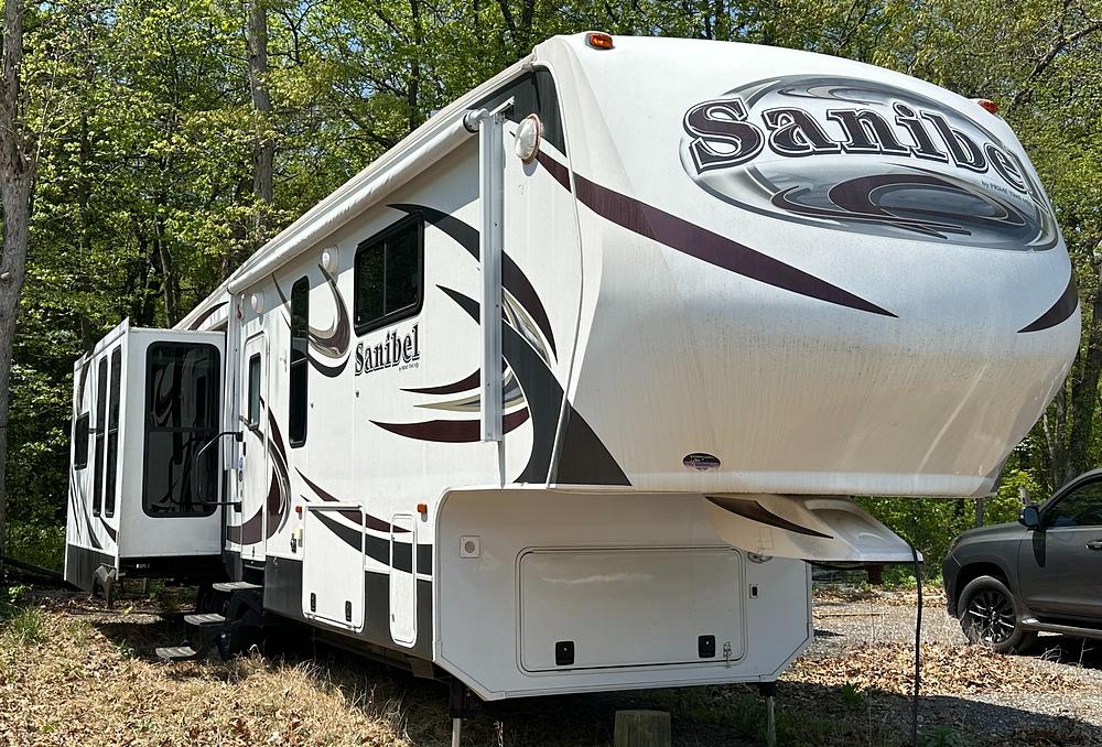 Photo of Rv