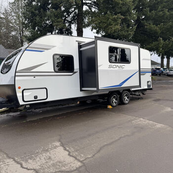 Thumbnail of RV