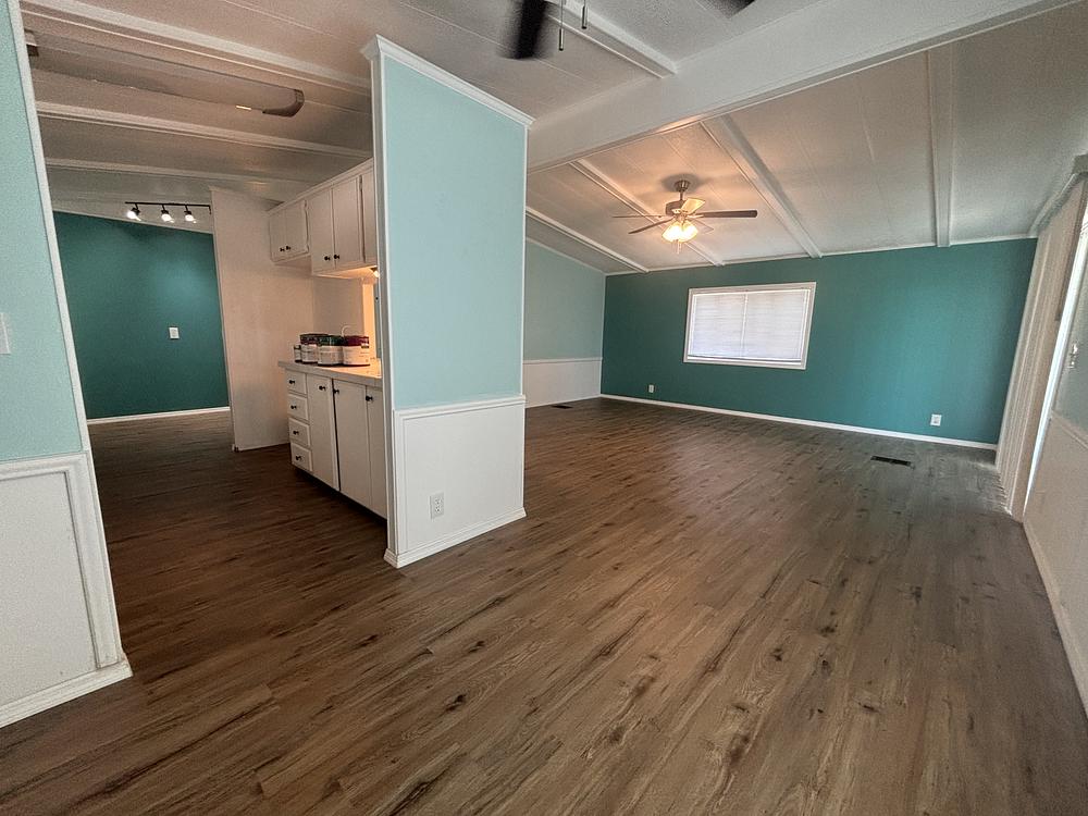 Camelot Lakes Village