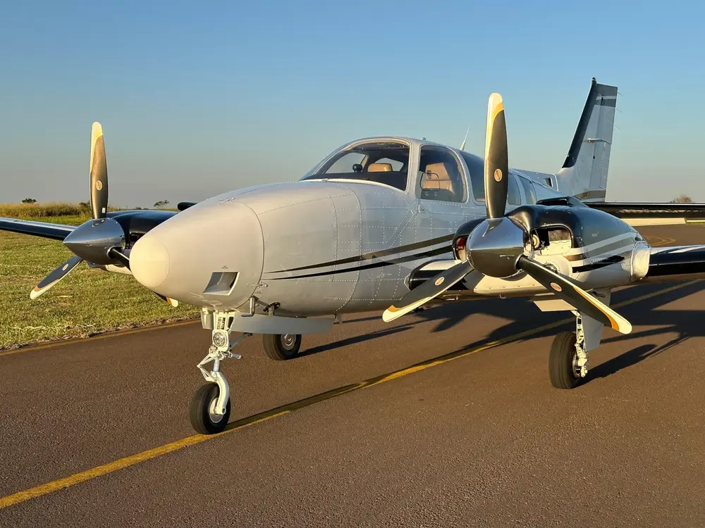 7513/beechcraft-baron-g58-2008-flightmarket-id-7513-45434.webp