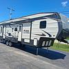 RV for Sale: 2016 PUMA UNLEASHED 356 QLB