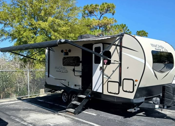Photo of Rv