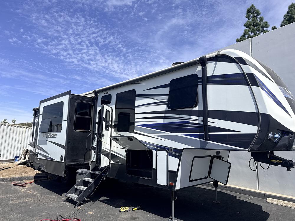 Photo of Rv