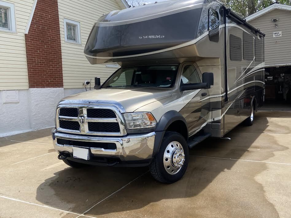 Photo of Rv