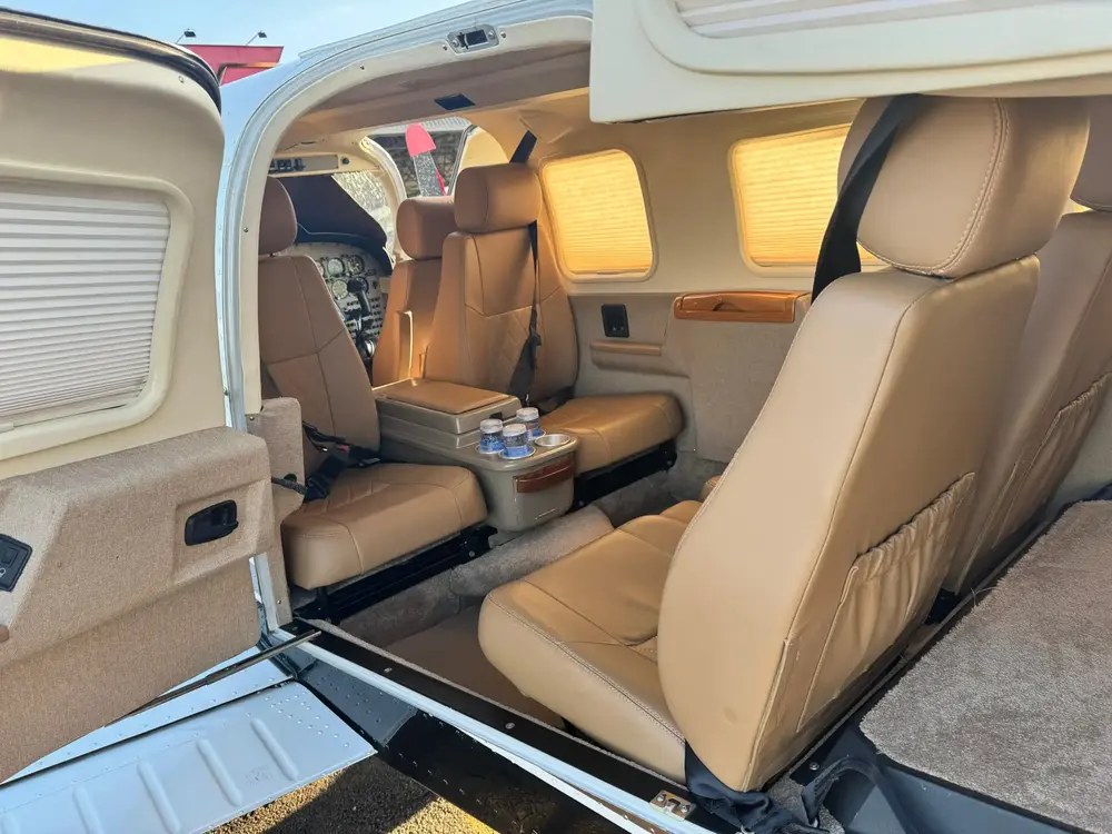 7460/piper-pa-34-220t-seneca-v-2005-flightmarket-id-7460-36466.webp