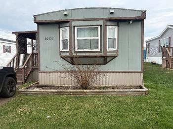 Thumbnail of mobile home
