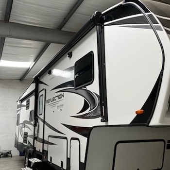 Thumbnail of RV