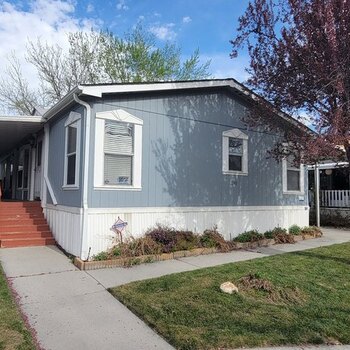 Thumbnail of mobile home