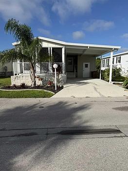 Thumbnail of mobile home