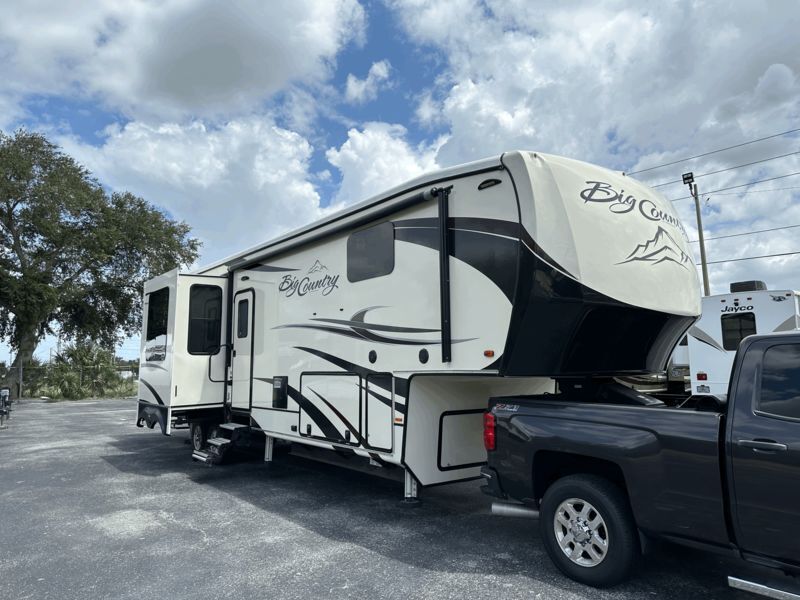 Photo of Rv