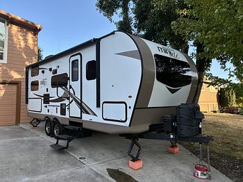 Thumbnail of RV