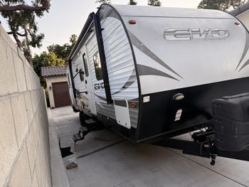 Thumbnail of RV
