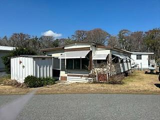 Thumbnail of mobile home