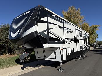 Thumbnail of RV