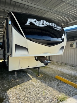 Thumbnail of RV