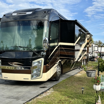 Thumbnail of RV