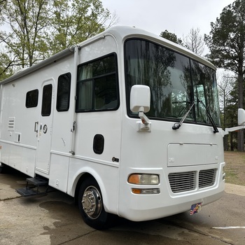 Thumbnail of RV