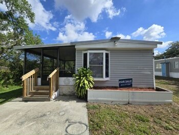 Thumbnail of mobile home