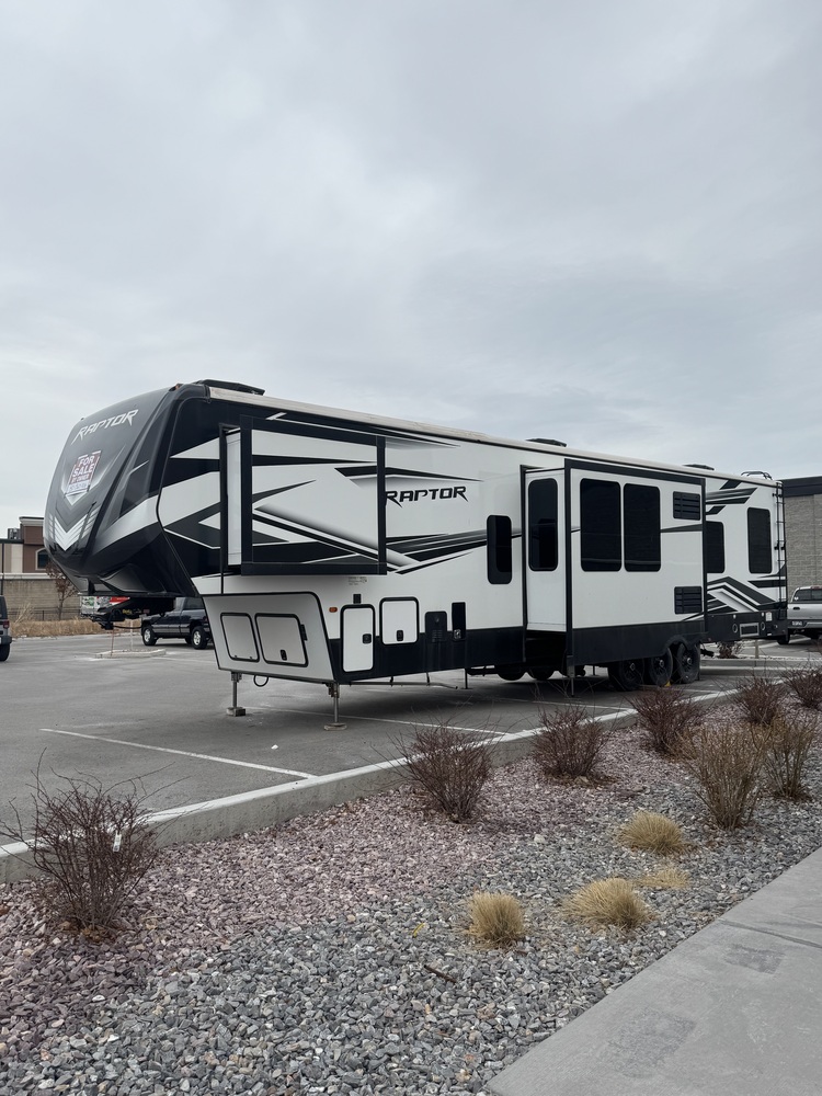 Photo of Rv