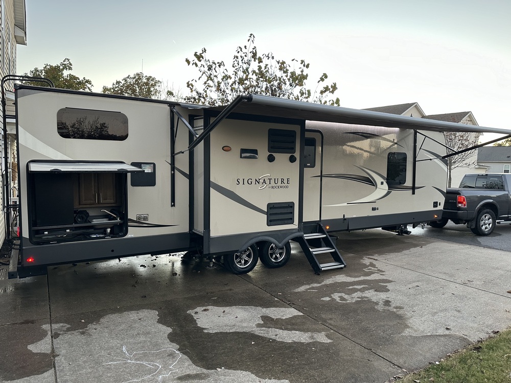 Photo of Rv