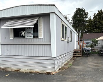 Thumbnail of mobile home