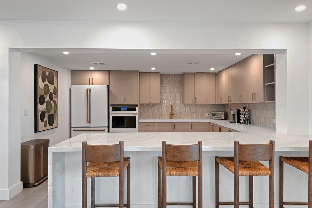 2050 W Dunlap Ave Phoenix AZ 85021 USA Kitchen 2050Dunlap 60