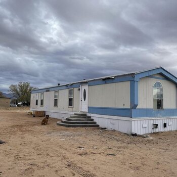 Thumbnail of mobile home
